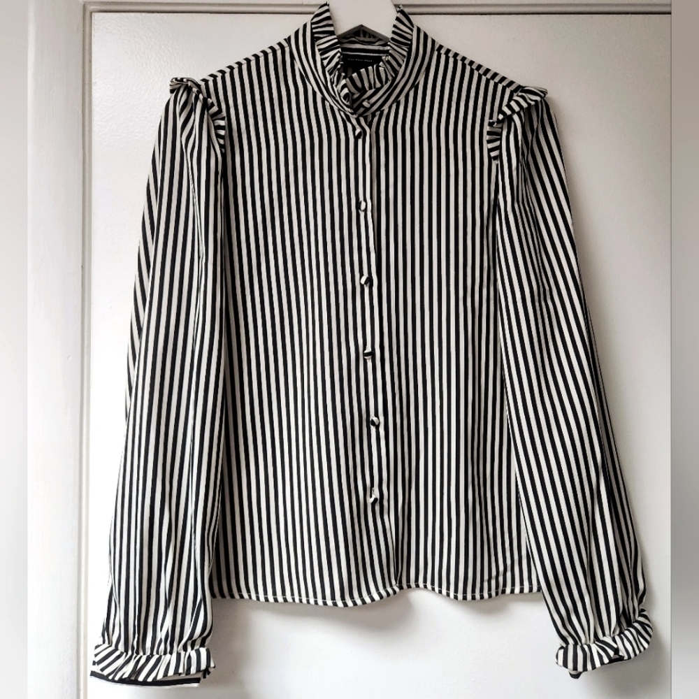 Who What Wear Striped Ruffled Victorian Mock Neck Blouse Size S - Picture 4 of 16